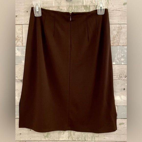 Ann Taylor Chocolate Brown Knee Length Skirt.  Sz 4P. Back Zip. Side Slits. - Picture 2 of 5